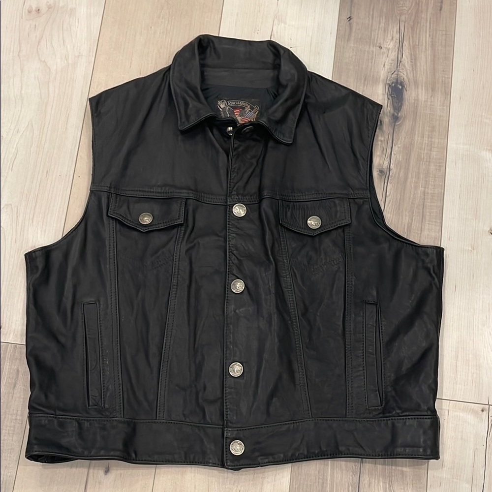 NWT Men’s Black Genuine Leather Vest, size 50
